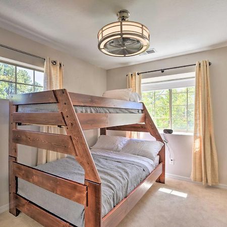 Modern Flagstaff Home With Bbq Walk Downtown! المظهر الخارجي الصورة