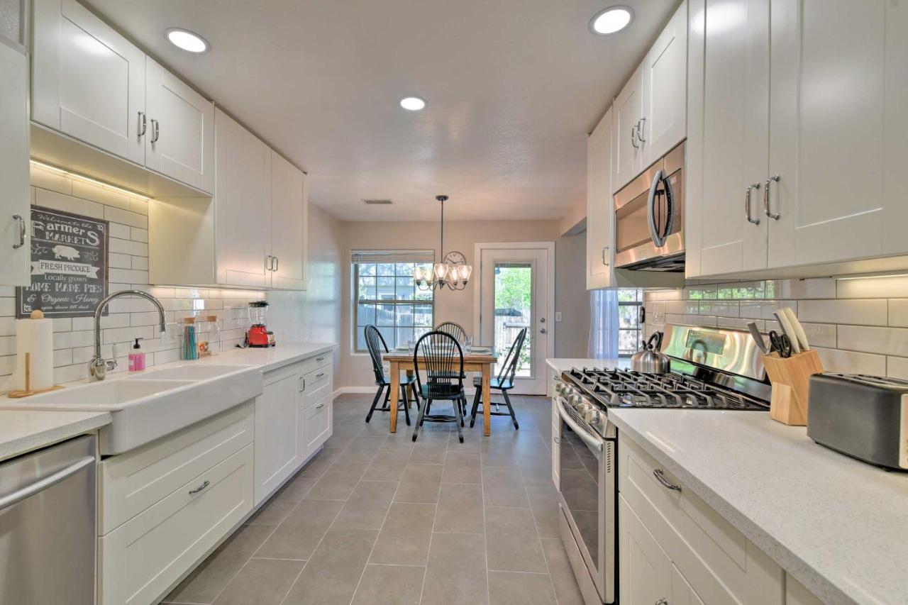 Modern Flagstaff Home With Bbq Walk Downtown! المظهر الخارجي الصورة