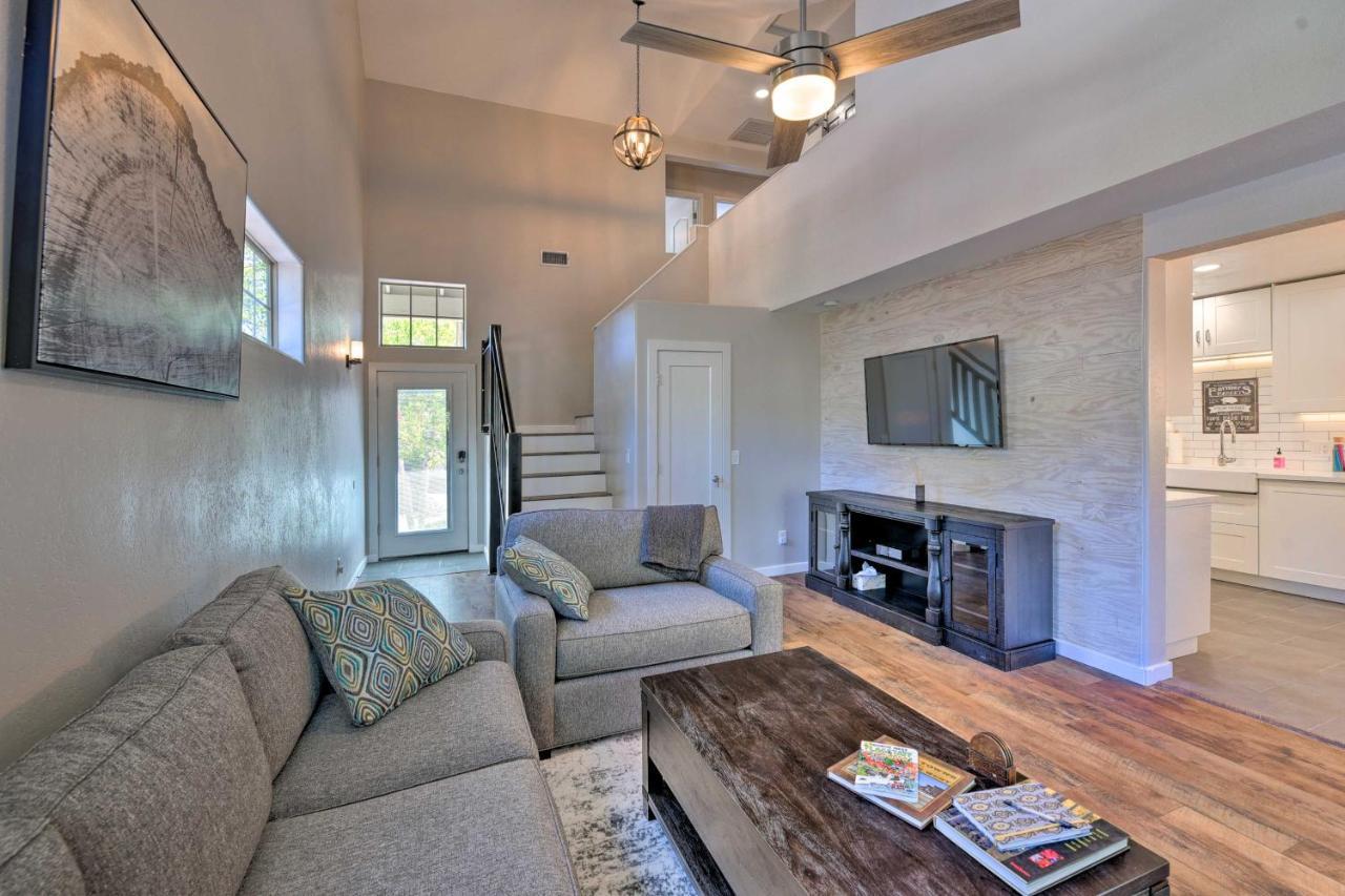 Modern Flagstaff Home With Bbq Walk Downtown! المظهر الخارجي الصورة